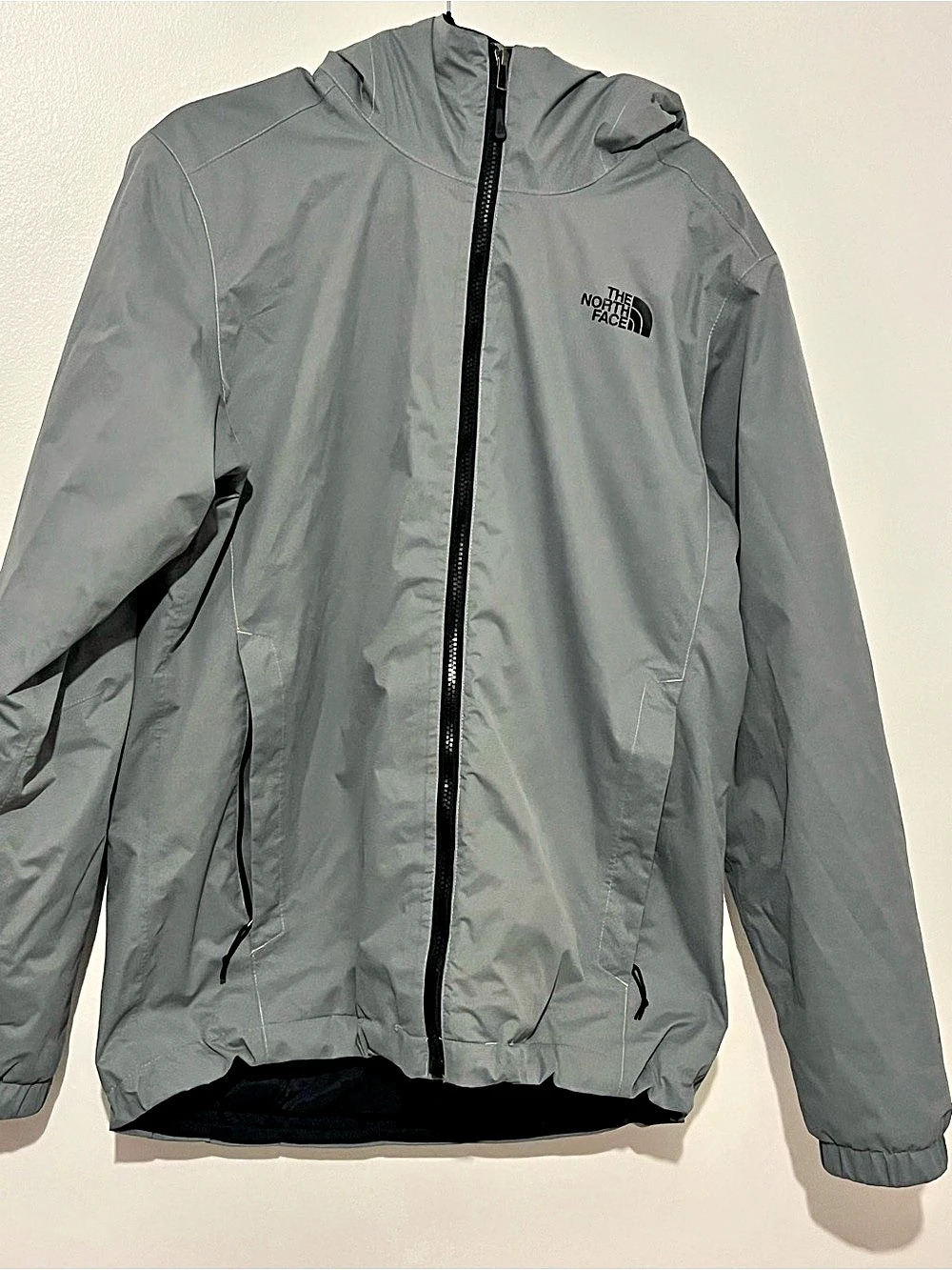 The North Face Men's Gray jacket Size Medium